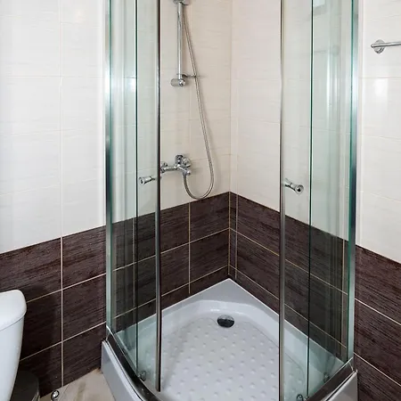 Seaside 1 Bedroom With Balcony, Max 4 Guests Apartament