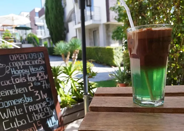 Daire Seaside 1 Bedroom With Balcony, Max 4 Guests Sunny Beach