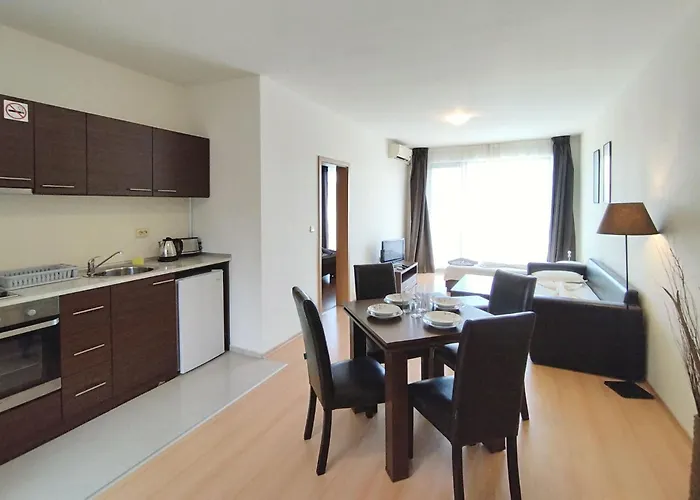 Daire Seaside 1 Bedroom With Balcony, Max 4 Guests Sunny Beach