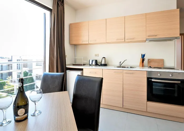 Seaside 1 Bedroom With Balcony, Max 4 Guests *